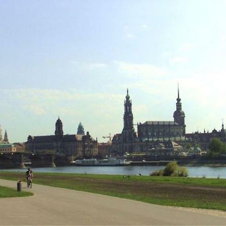 Exklusive Ferienwohnung An Der Elbe Dresden Luaran gambar